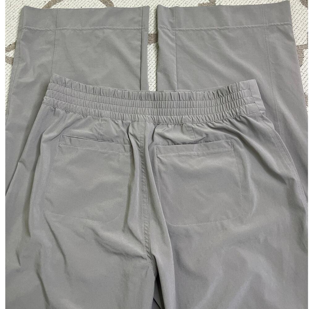 Athleta Chelsea Wide Leg Pants Gray Light Asphalt Size 6 Travel Athleisure - Picture 3 of 13